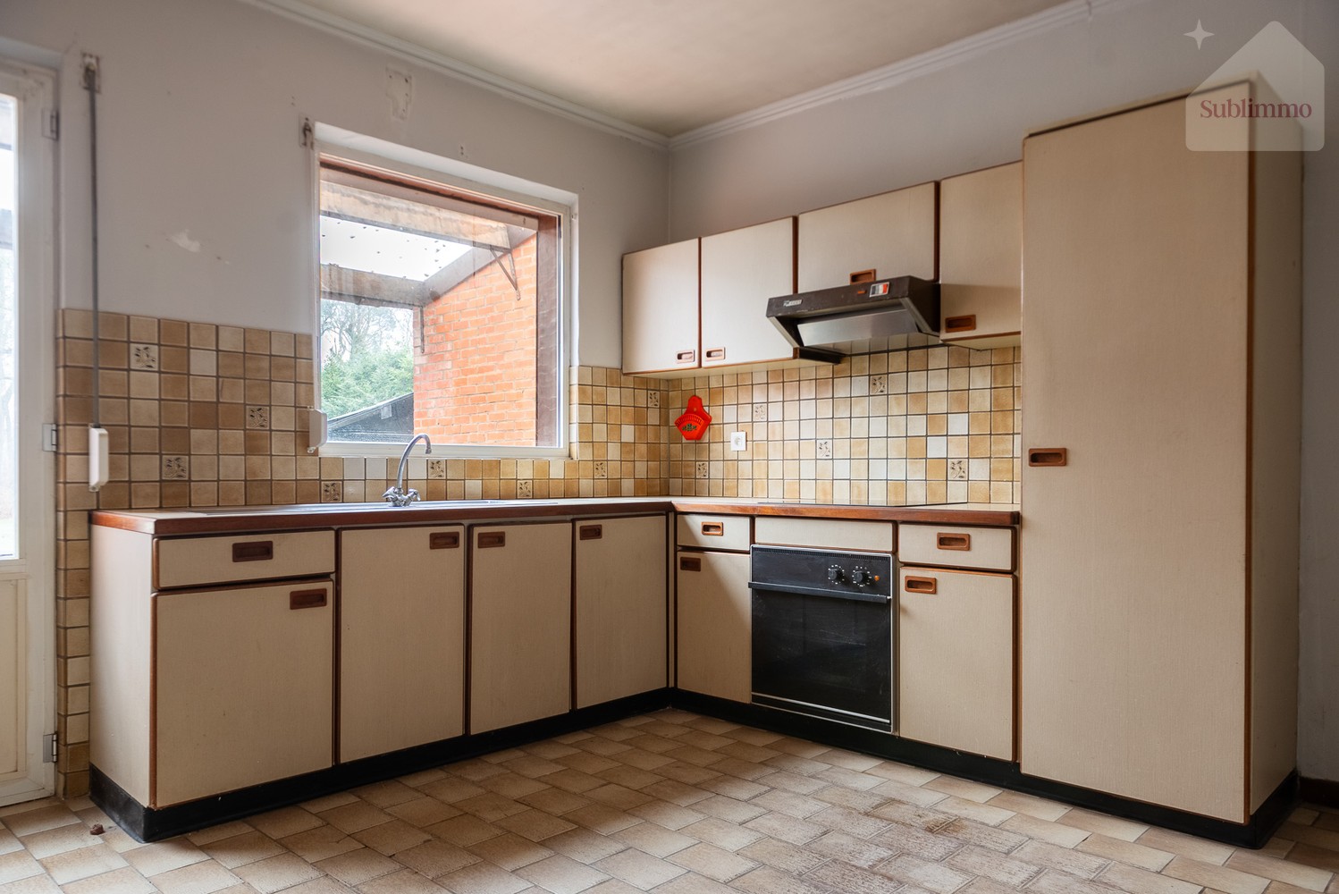 Charmante halfopen bebouwing op idyllische bosrijke locatie – uniek renovatieproject - foto 3