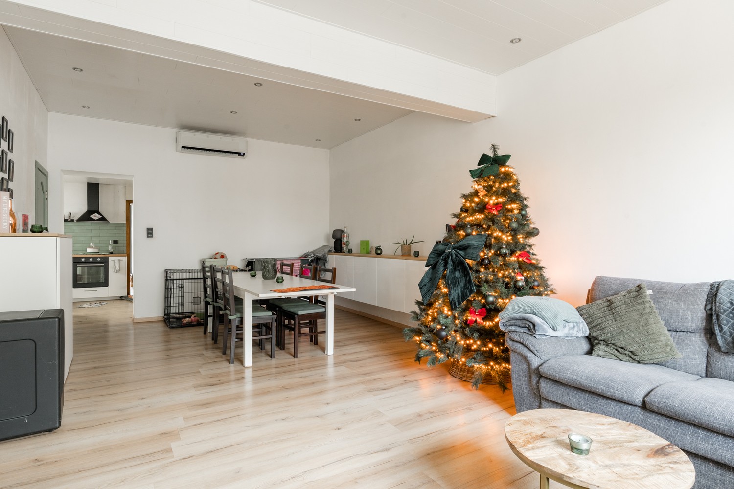 Karaktervolle woning met tal van mogelijkheden in het hart van Neerpelt - foto 4