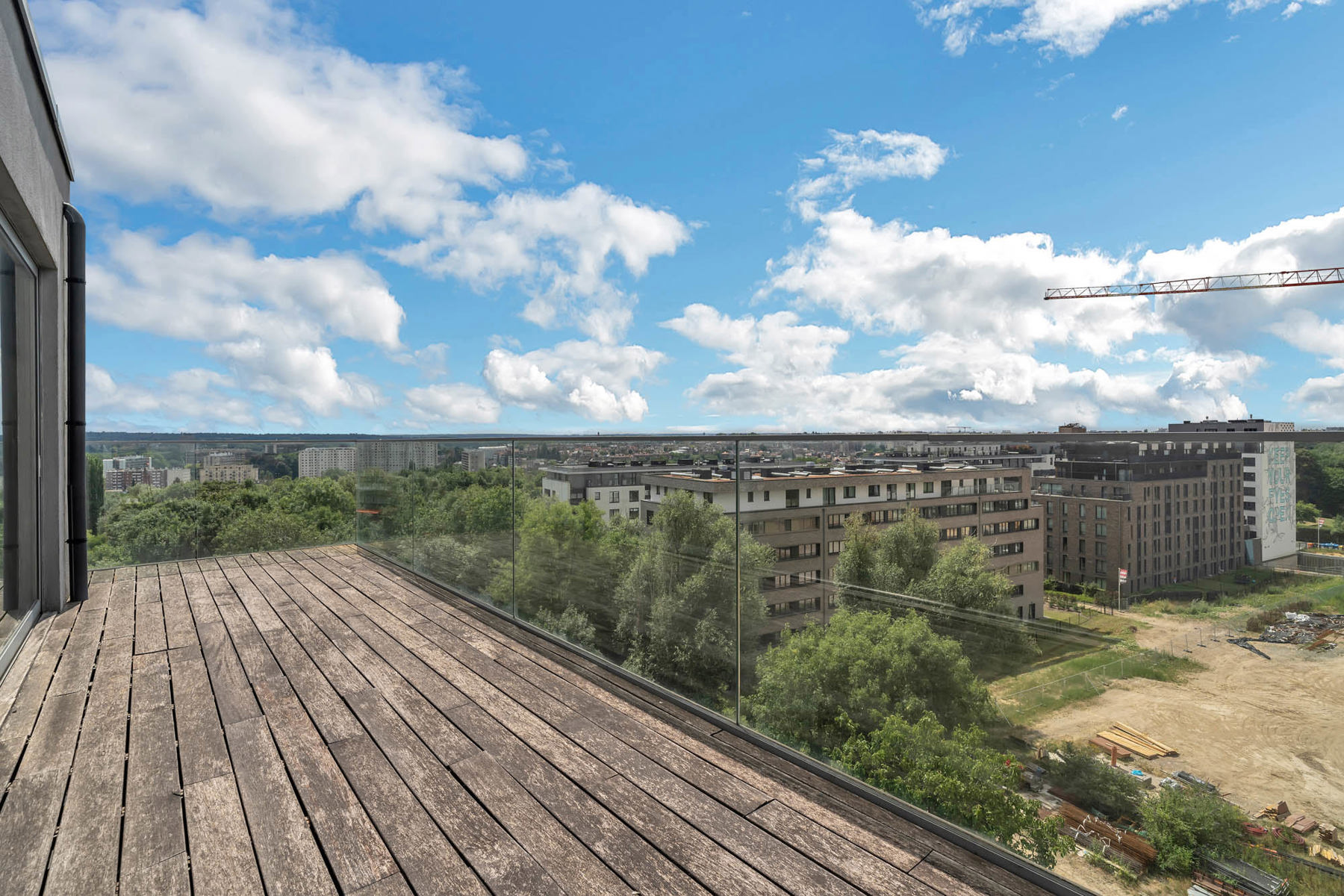 Apartment for rent in Woluwe-Saint-Lambert with 4 bedrooms - photo 1