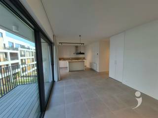 <p><span>Appartement spacieux de 2 chambres </span></p>