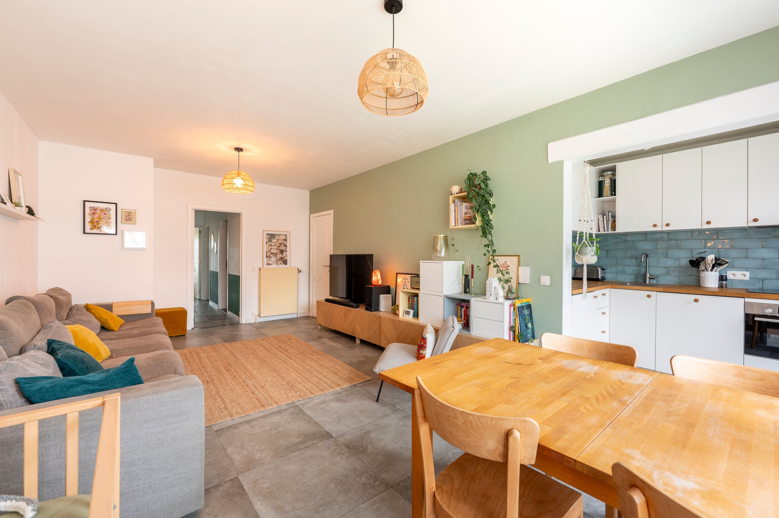 Instapklaar gelijkvloers appartement met tuin en garage in Schoten! - foto 1