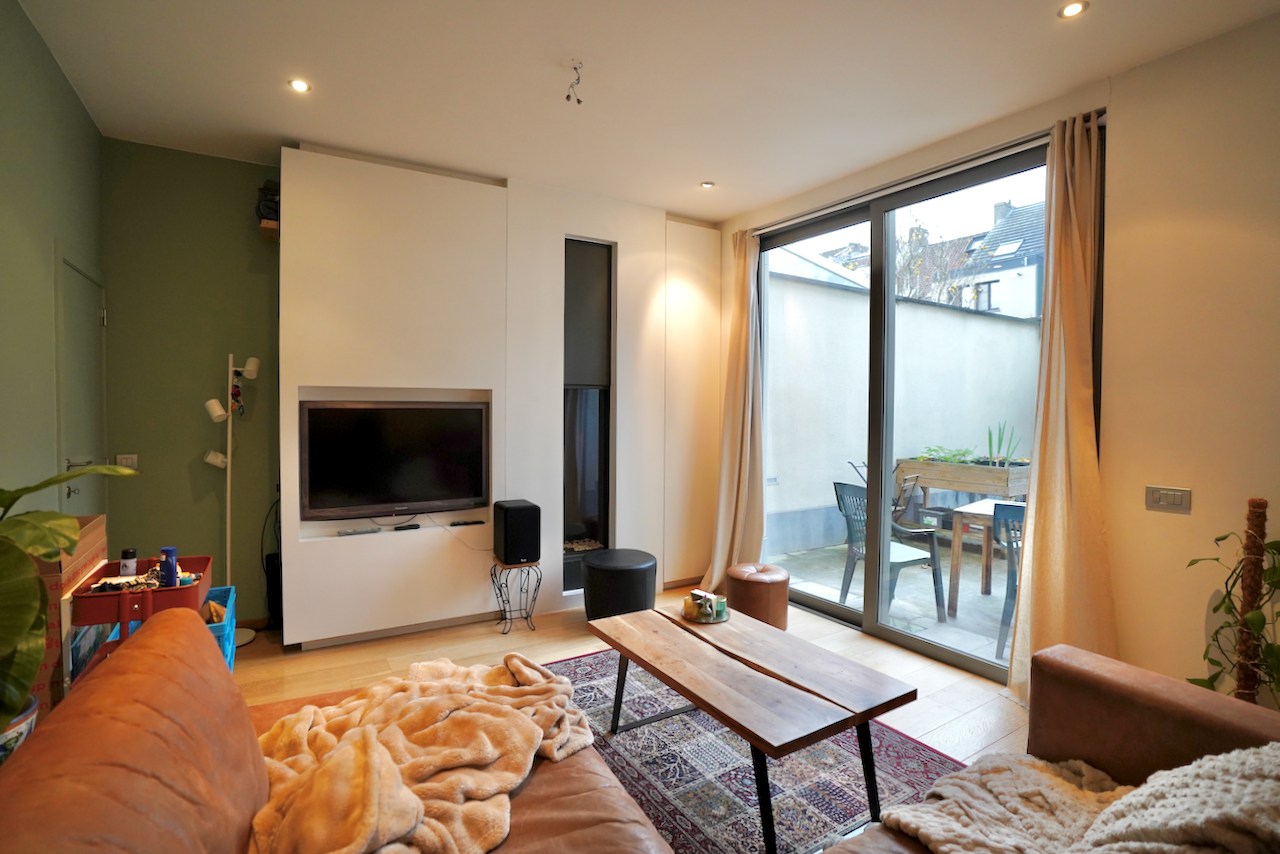 Prachtig woonhuis vlakbij het station Gent-Sint Pieters! - foto 4