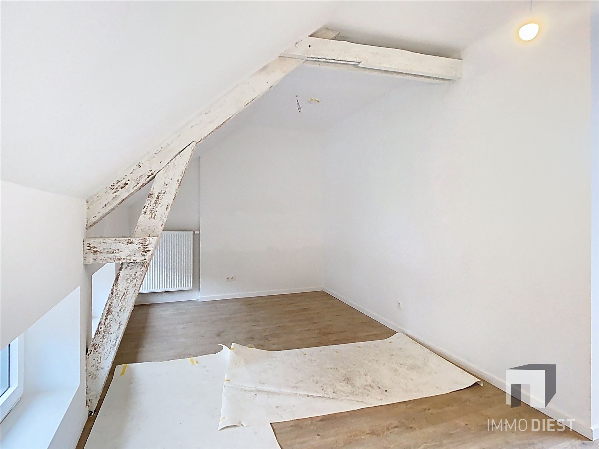 Knap appartement met terras en 1 slpk - centrum Diest - veel lichtinval - foto 4