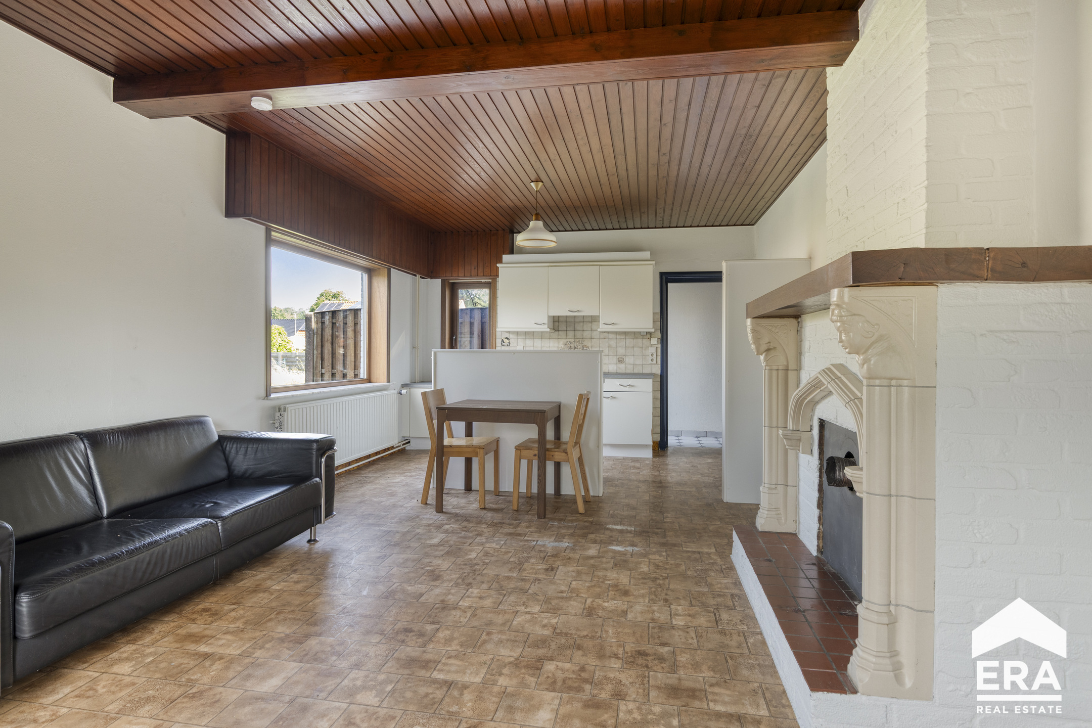 Op te frissen woning met veel potentieel in Lommel - foto 4