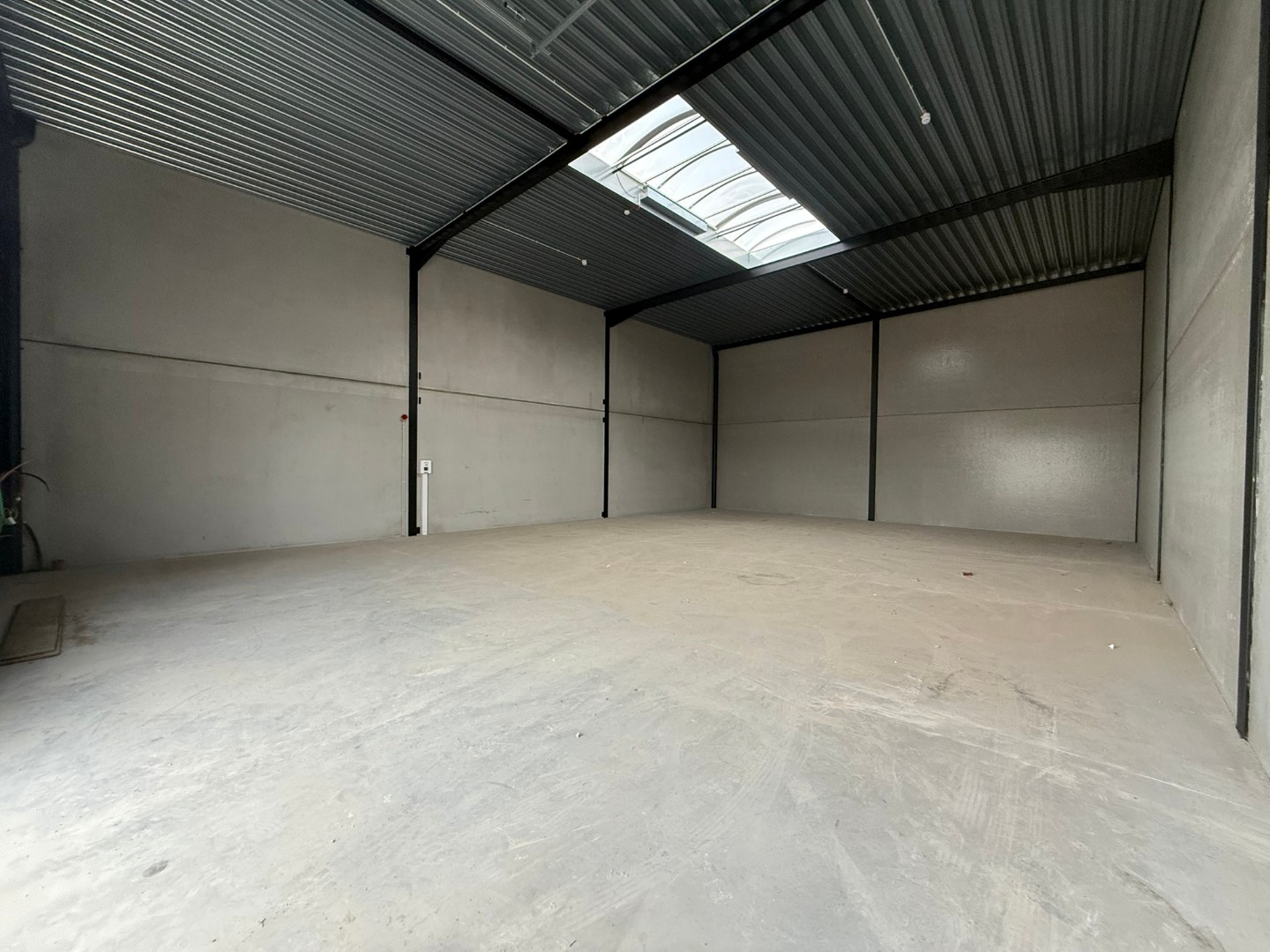 KMO-unit van 216 m² op een gunstige locatie in Tielt! - foto 4