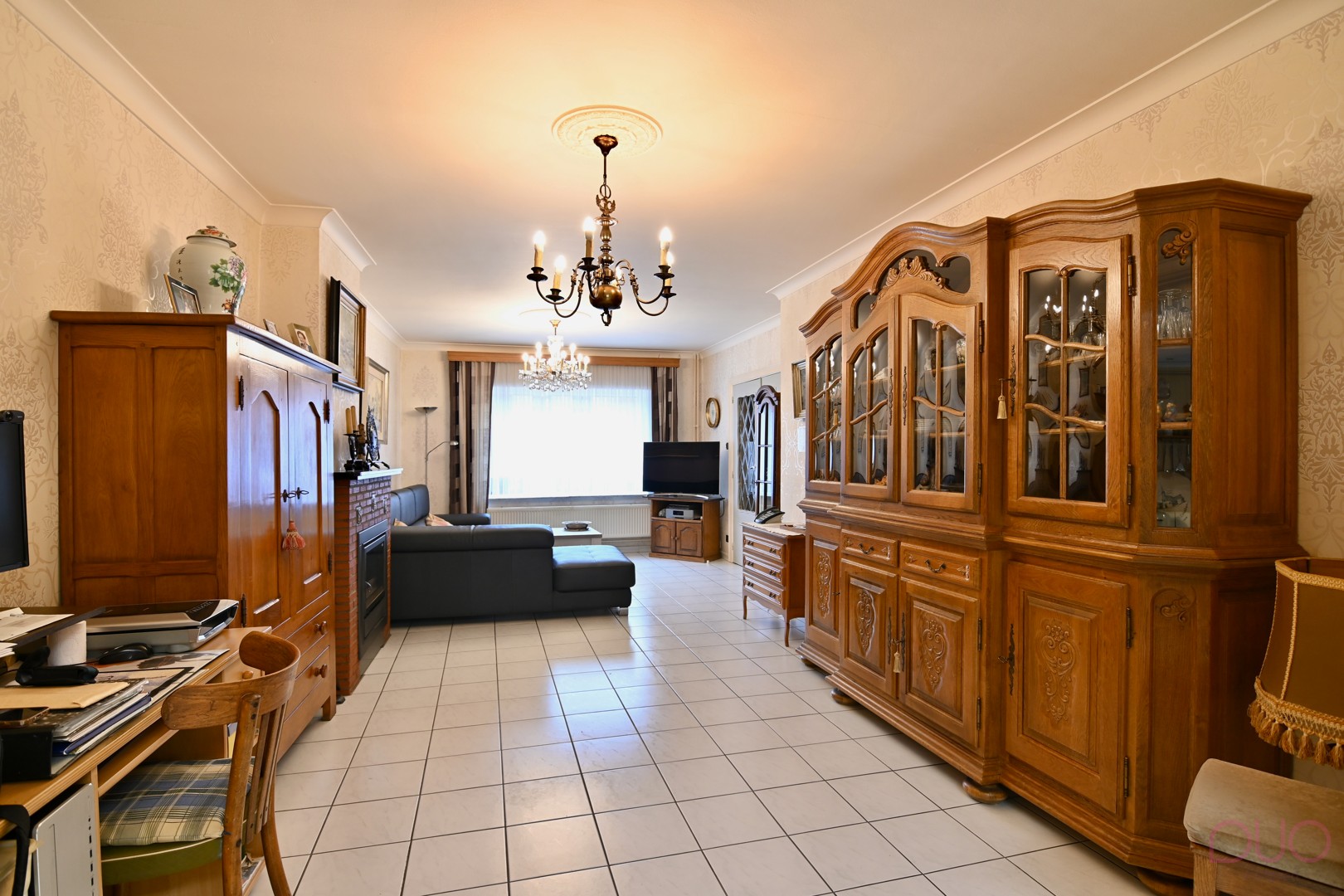 Grotendeels vernieuwde stadswoning op toplocatie met achterliggende stadstuin - foto 2