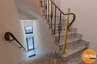 NIEUWERKERKEN - Lichtrijk appartement op 2de verdiepingEERSTE BEZOEKDAG ZAT. 14 MAART VAN 09U TOT 13U (enkel op afspraak)Dit appartement, gelegen op...