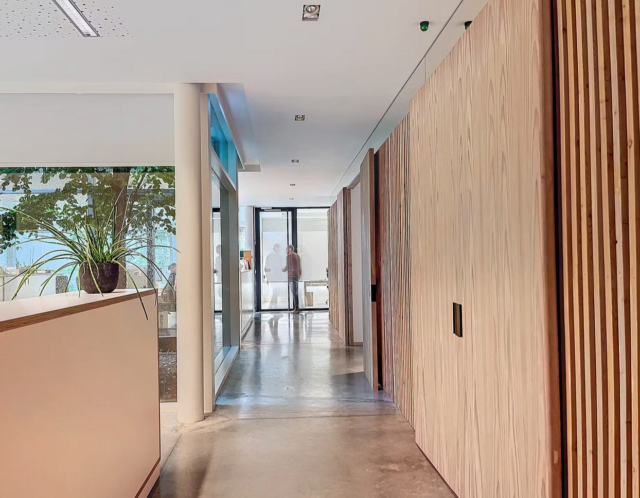 Commercial for rent in Kortrijk