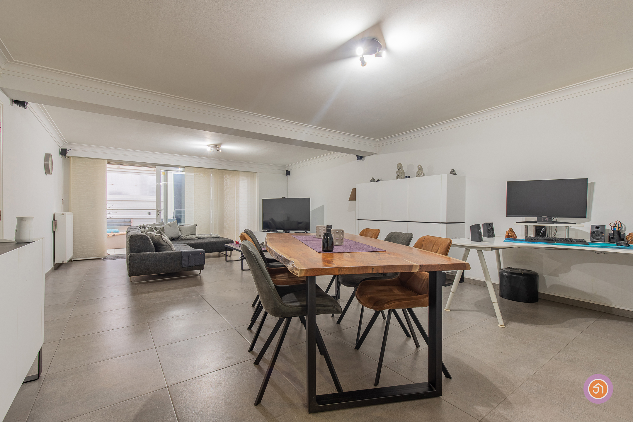 Ruim gelijkvloers appartement vlakbij het centrum van Bornem - foto 2