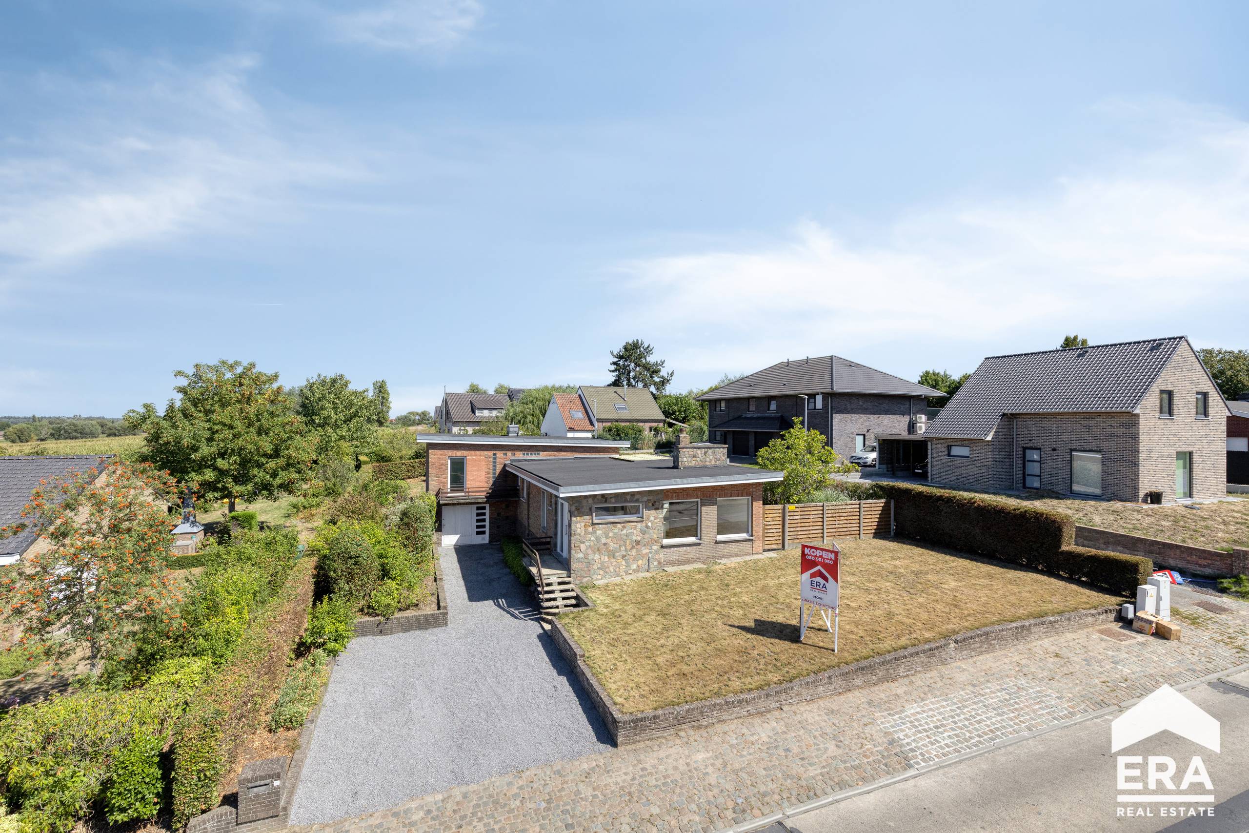 House for sale in Zedelgem with 4 bedrooms - photo 2