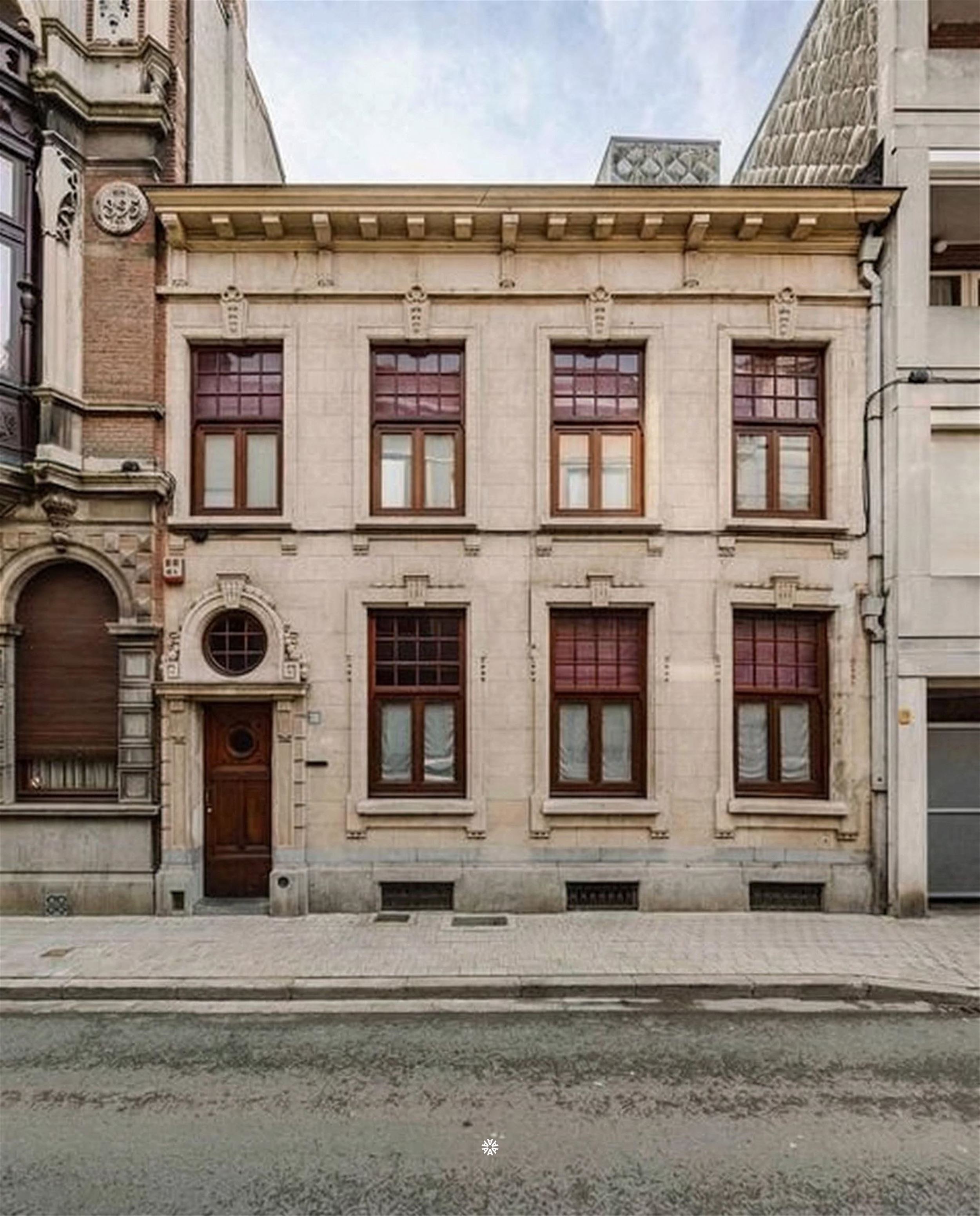 Unieke interbellumwoning- op een boogscheut van de Grote Markt Sint-Niklaas - foto 2