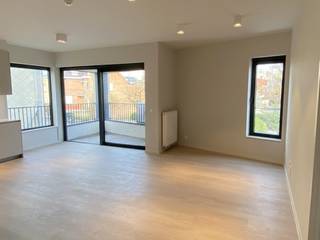 Assistentieflat gelegen in het prachtige groene complex Institut Moderne, op wandelafstand van station Gent Sint-Pieters en nabij grootwarenhuizen...