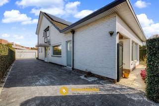 House for sale in Lochristi