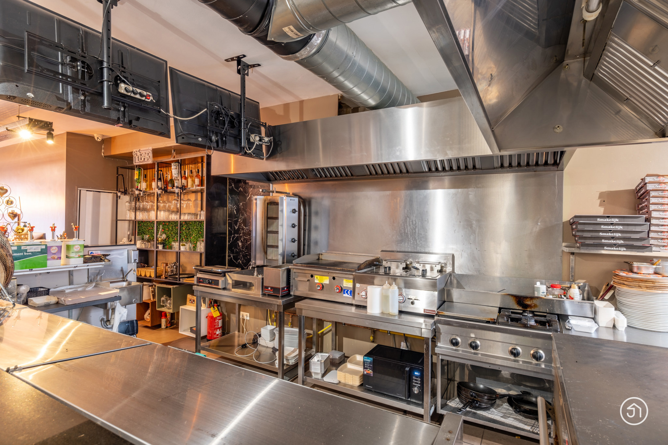 Handelszaak met appartement op toplocatie - foto 5