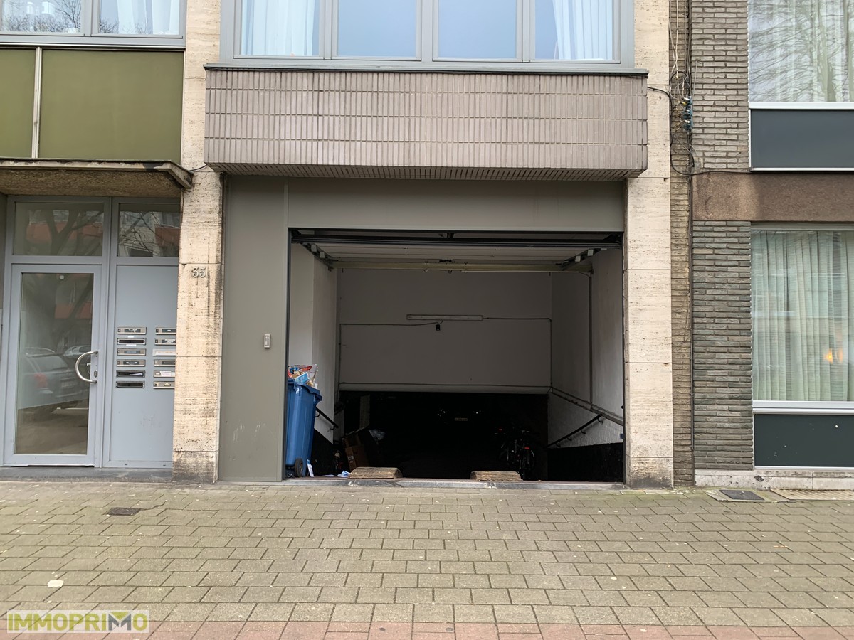 Garage for sale in Borgerhout - photo 2