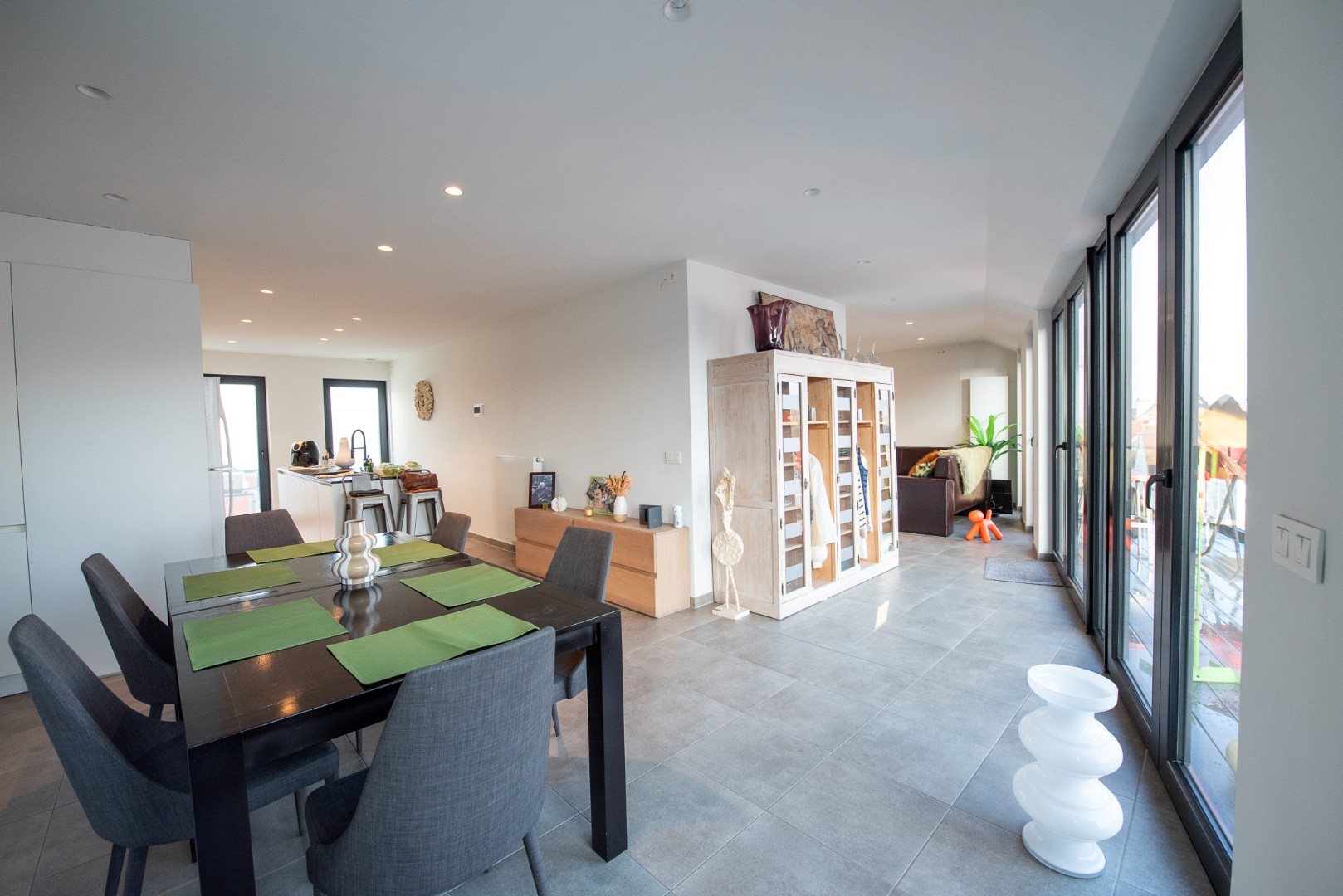 Modern 3-slaapkamer penthouse TE KOOP in centrum Waregem. - foto 5