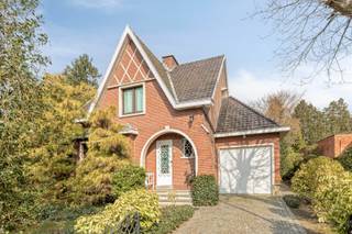 Projectgrond voor twee open bebouwingen of drie halfopen bebouwingen te koop in Schoot, TessenderloIn het centrum van Schoot (Tessenderlo) vinden we...