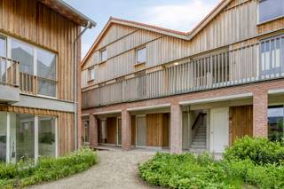 In het prachtige Rapidpark, in het hart van Bertem, vindt u dit lichtrijke en kwalitatief afgewerkte gelijkvloers appartement.Het appartement...