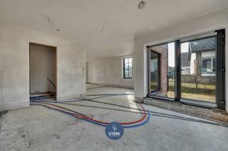 CASCO+ BEN-WONING OP EEN TOP LOCATIE TE ZUTENDAAL ! <br /><br />We vinden deze halfopen bebouwing met een bewoonbare oppervlakte van 184 m² terug op een perceel van 4a 66ca in Zutendaal. <br /><br />Voor meer informatie, neem zeker een kijkje op onze website via de volgende link:<br />https://www.sterkvastgoedmakelaars.be/detail/te-koop-woning-zutendaal/7685656?dosearch=True&amp;flowstatus=ForSale,ForSaleReserved,ForSaleWithBid,ToCompleteForSale,SoldUnderReserve,Sold&amp;pageindex=1&amp;pagesize=12&amp;searchpage=ForSale&amp;sortdirection=DESC&amp;sortfield=pub_flowstatus&amp;transactiontype=Sale