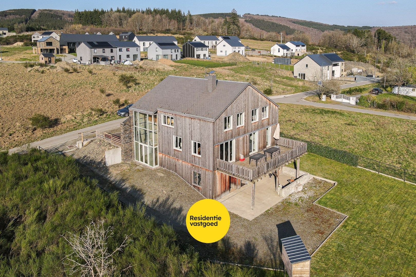 Open bebouwing te koop met uniek potentieel! - foto 1