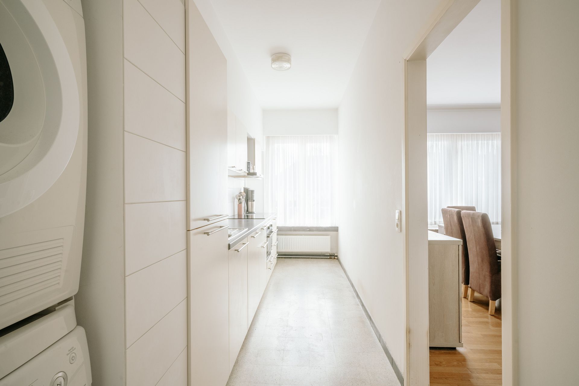Groot en lichtrijk appartement in het centrum van Wilrijk! - foto 5