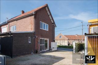 Instapklare woning in een kindvriendelijke en rustige omgevingTROEVEN: * Landelijke ligging met een goede bereikbaarheid naar Maastricht,...