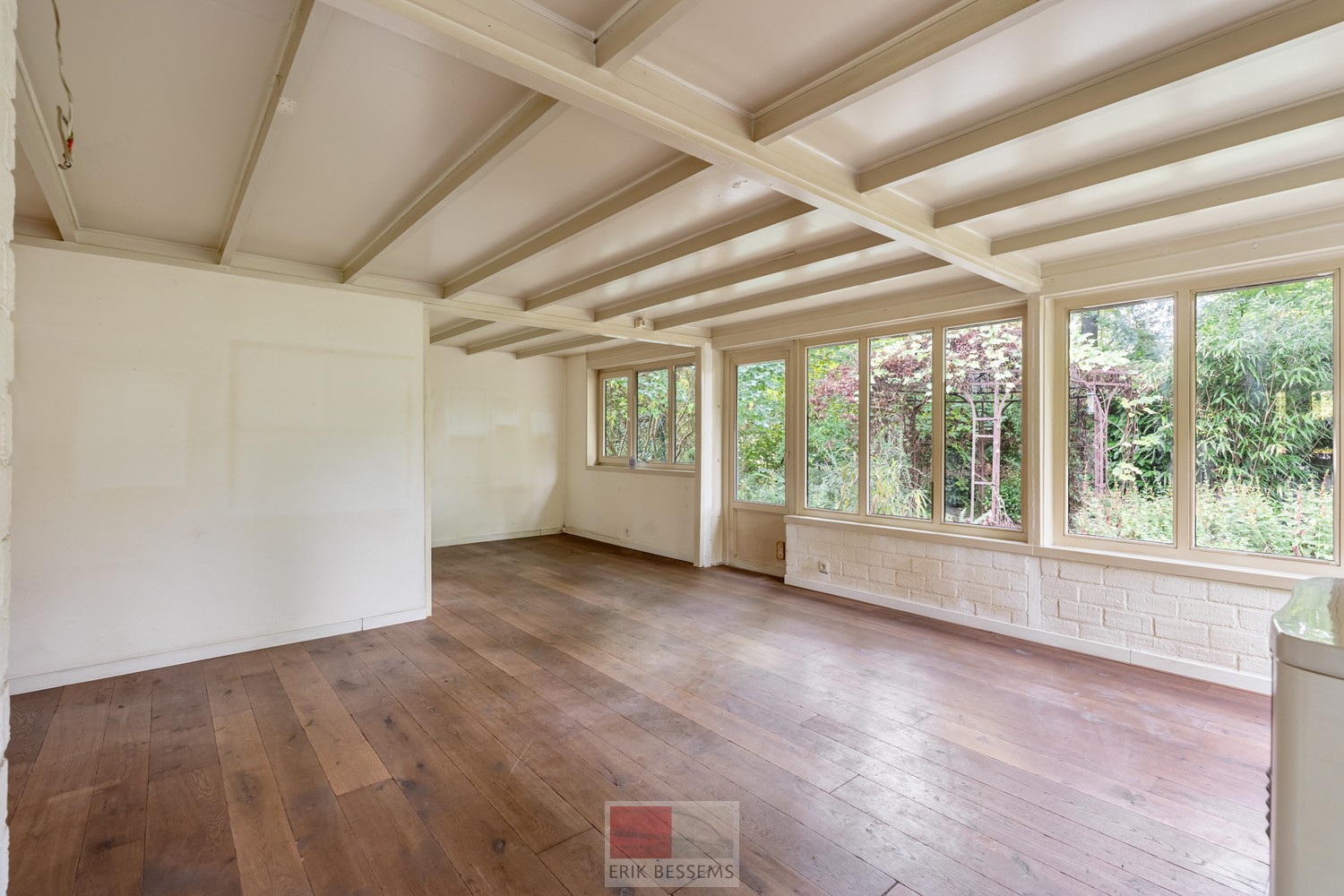 Op te frissen bungalow, gelegen op het vakantiepark Sunclass Sonnevijver. - foto 5