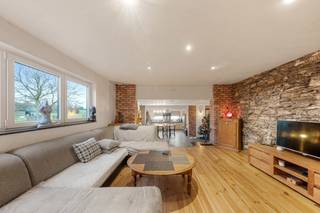 Te koop: ruime en energiezuinige woning met tuin en studio in GaurainIn het centrum van Gaurain, vlak bij alle voorzieningen, bevindt zich deze ruime...