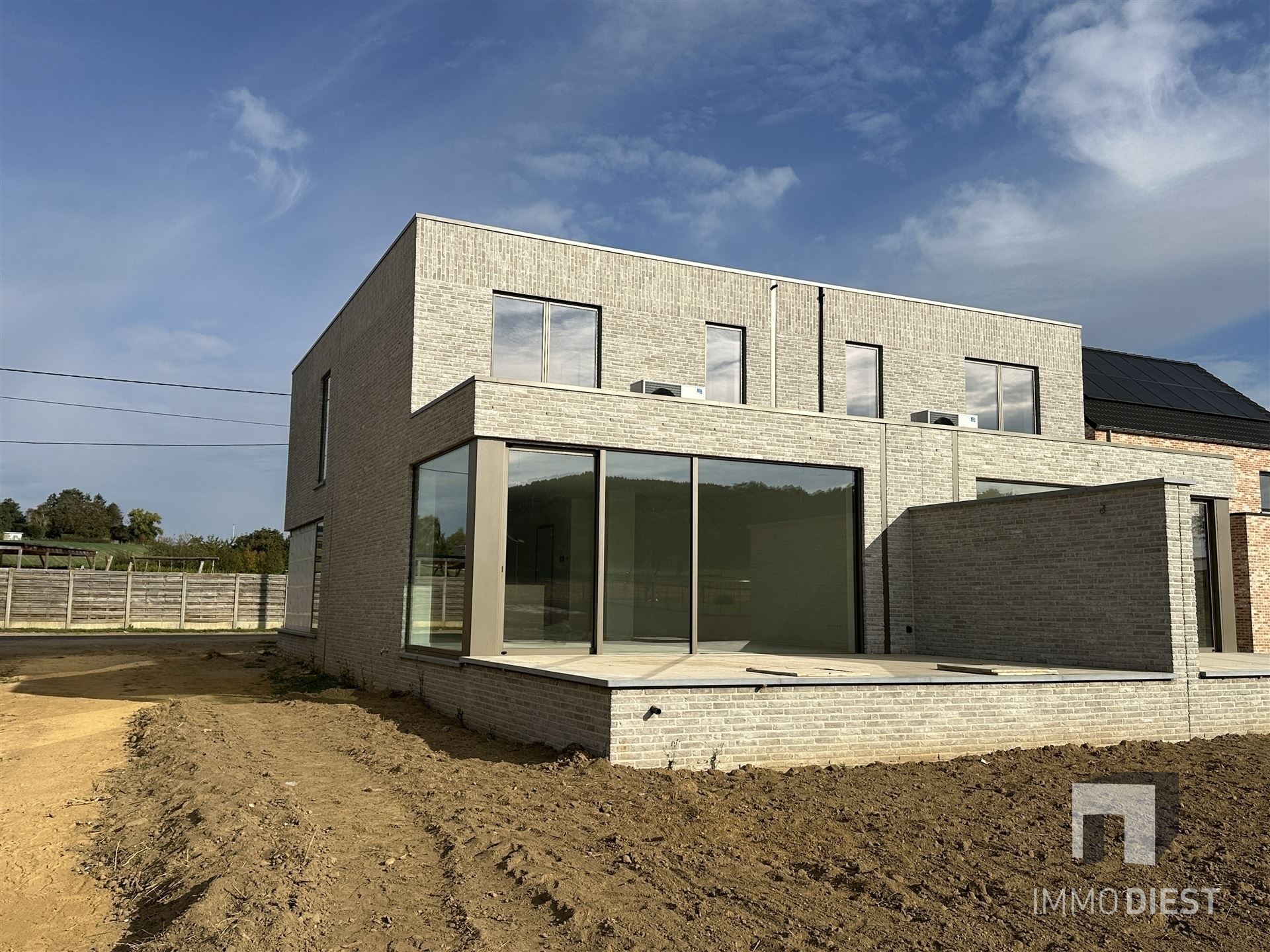 Moderne nieuwbouwwoning met knappe afwerking te Bekkevoort - foto 4