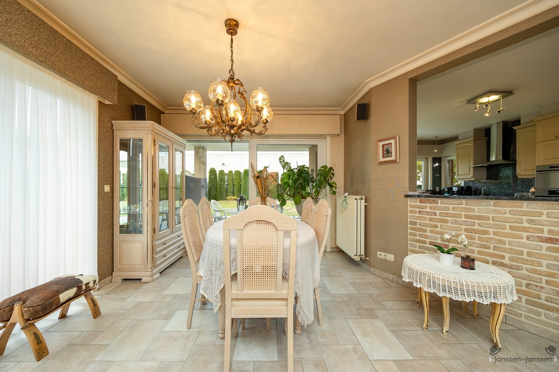 Rustig gelegen bungalow op 1600m² terrein - foto 5