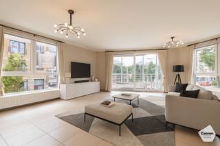 Dit instapklare appartement, gelegen aan de Grote Markt, biedt een uitzonderlijke woonlocatie waar alle essentiële voorzieningen zich op...