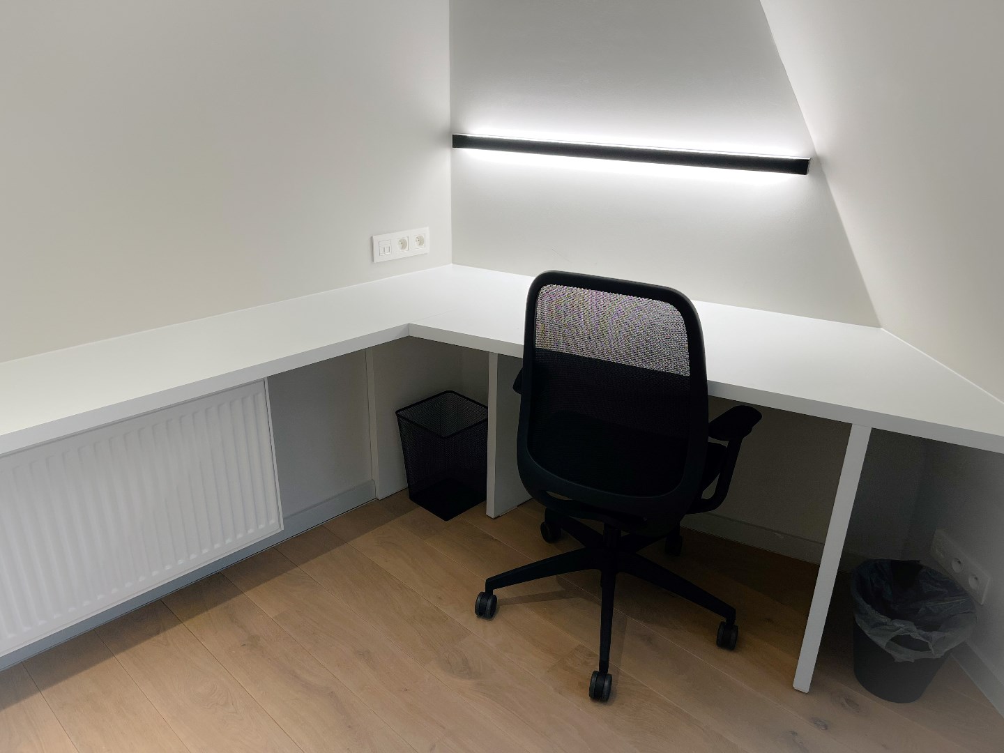 Commercial à louer à Bruges - photo 4