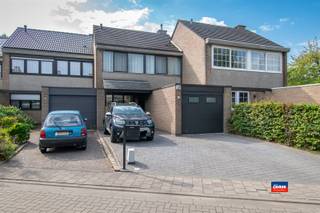 HOBOKEN (POLDERSTAD) | INSTAPKLARE WONING MET DRIE TOT VIER SLAAPKAMERS, INPANDIGE GARAGE, DUBBELE OPRIT EN ZONNIGE TUIN OP TOPLOCATIE | EPC 372...