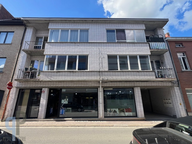 Opbrengsteigendom in hartje Zottegem - foto 1