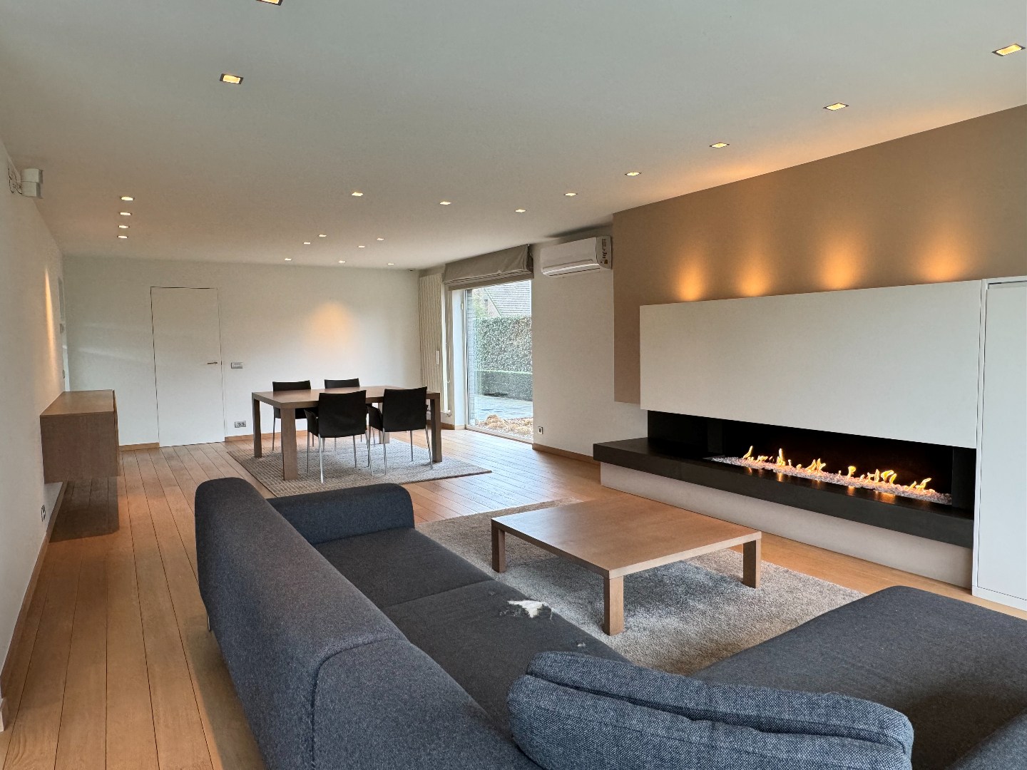 Stijlvolle villa op 909 m² met garage en afgesloten tuin - foto 4