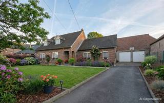 <p><span>immo Talenco sells at Baardegemstraat 9 – Opwijk this spacious family home of the type ‘triple gable’ with warehouse/workshop and office space on a plot of ± 21 are 50 ca. The main building offers a habitable surface of no less than 247 m² and includes 4 bedrooms, a pleasant living space, a kitchen area to modernize with breakfast corner, an office space and a separate storage space/workshop + garages of ± 300 m².</span><span> This property lends itself perfectly to combining living and working, the realization of a care home or second home in the outbuilding is also a possibility (permit issued). Ideal for independent activity, property with great potential.</span></p><p><span> </span></p><p><span>Ground floor</span><span>:<br />A</span><span>front garden, a paved driveway for several cars for the outbuilding (shed/atelier of ± 300 sqm, car parking in the courtyard, an entrance hall with large office space and a ground floor bedroom, a large office space also accessible through a separate entrance door. A luminous living space, a kitchen area to be renovated with breakfast corner, a bathroom to be renovated, storage space in the 4 garages, a spacious south-facing terrace laid in concrete bricks and a fenced garden guaranteeing the necessary privacy, a storage room with the possibility of creating an apartment.</span></p><p><span> </span></p><p><span>Second floor:</span></p><p><span>Through the staircase hall, one enters the night hall giving access to the 3 bedrooms and the attic spaces with expansion possibilities.</span></p><p><span> </span></p><p><span> </span></p><p><span>GENERAL FEATURES:</span><span><br />Asbestos certificate</span><span>: asbestos materials present – not urgent to remove<br />Car parking in front of the house and in the driveway <br />Glazing: high-efficiency glass in alu windows – fitted with shutters<br />Flooring: ceramic floor tiles, parquet floor in living area <br />Flooring certificate: Blanco Built in 1952<br />Building depth of house ± 13.45 m<br />CV: individual – CV natural gas <br />EPC: label F - 651 kWh/m²/year, UC:</span><span> 202410619-0003287526-RES1<br />Gable</span><span>width of</span><span>home ± 6.50 m <br />Nutility area of home: </span><span>±</span><span> 234 m² excluding garage <br />Flood susceptibility</span><span>:</span><span> <br />P-Score</span><span>and G-score A <br />Plot area: 21 are 50 ca  </span> <br />PV<span>EI not conforming to AREI<br />NewLine#Visits</span><span>by appointment: </span><span><br />Tel</span><span>. </span><span>Ilona Bewaert, 0496/22.02.66; </span><span><span>ilona@immotalenco.com</span></span><span> </span></p><p><span> </span></p><p><span> </span></p>