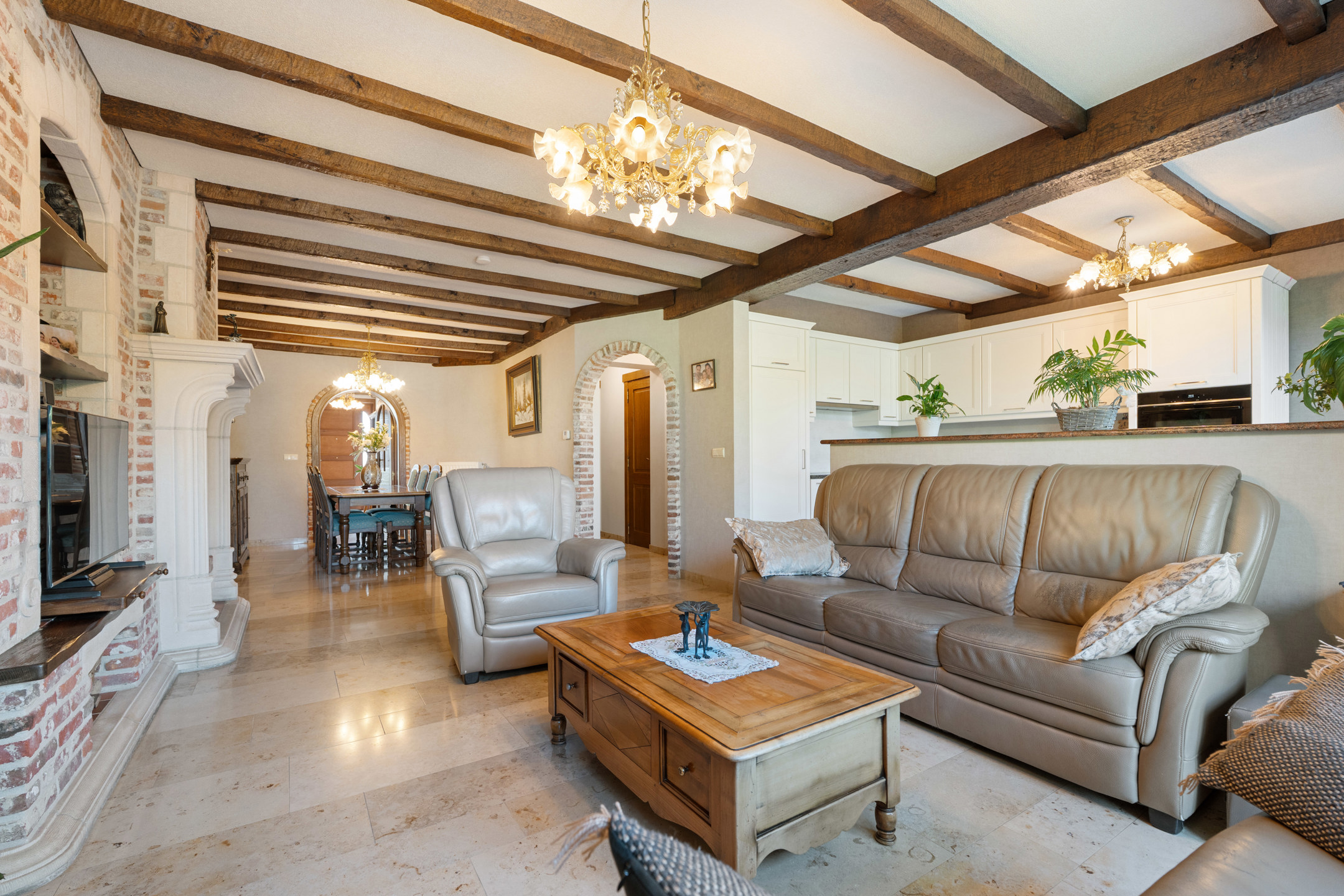 Instapklare, verzorgde 2-gevelwoning op toplocatie - foto 4