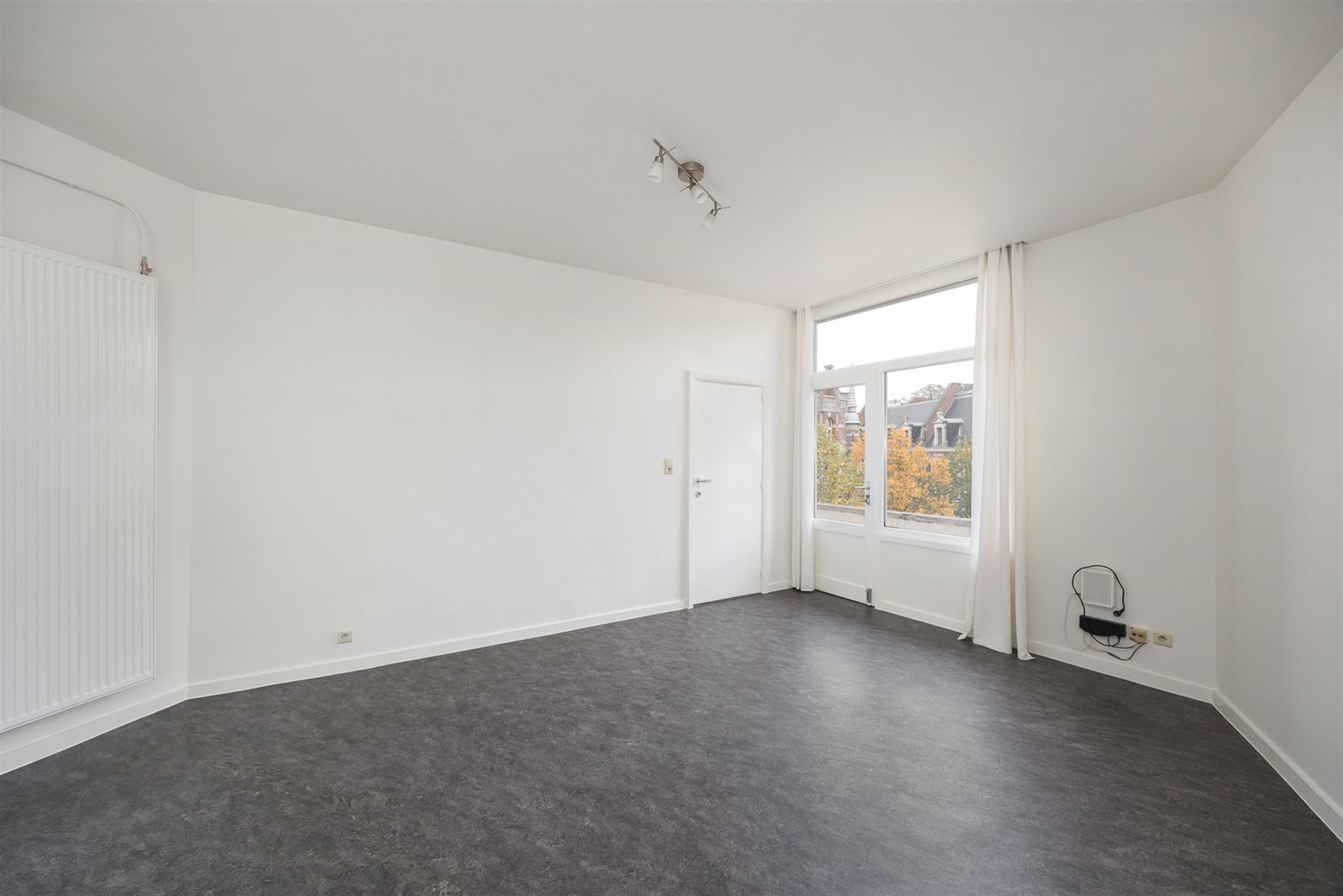 Appartement à louer à Anvers avec 2 chambres - photo 4