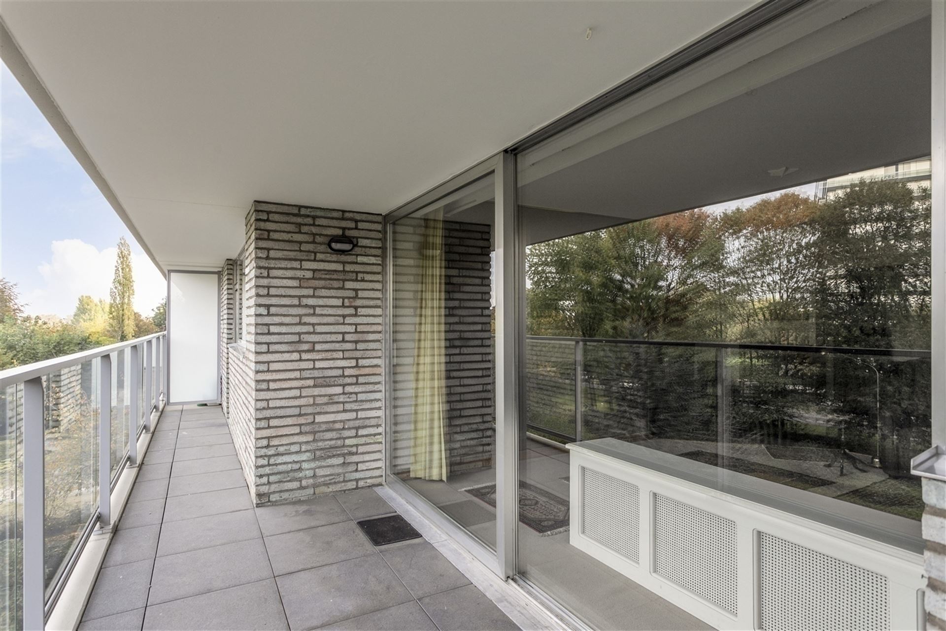 Ruim appartement met terras te Berchem - foto 3