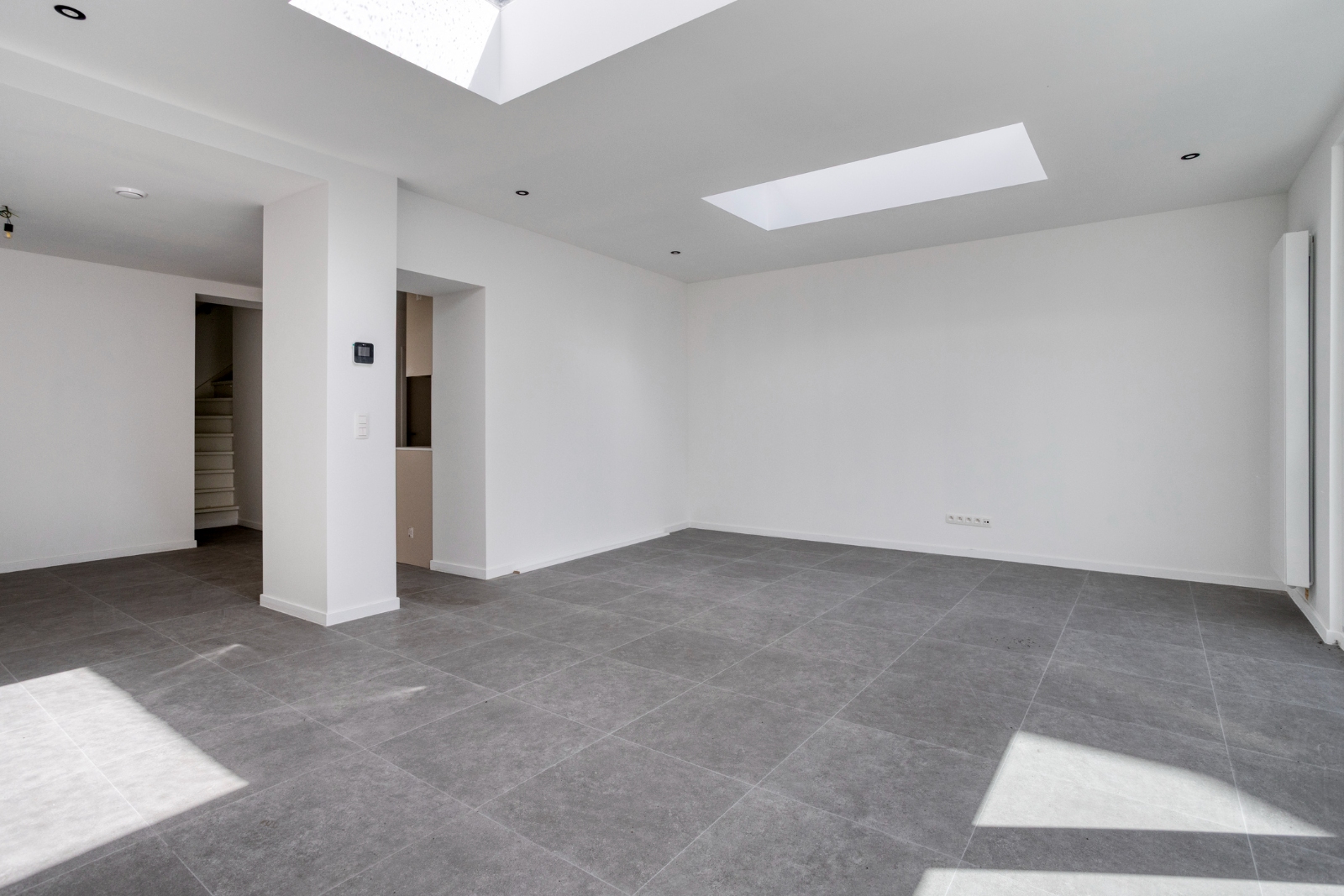 Commercial à vendre à Furnes avec 4 chambres - photo 5
