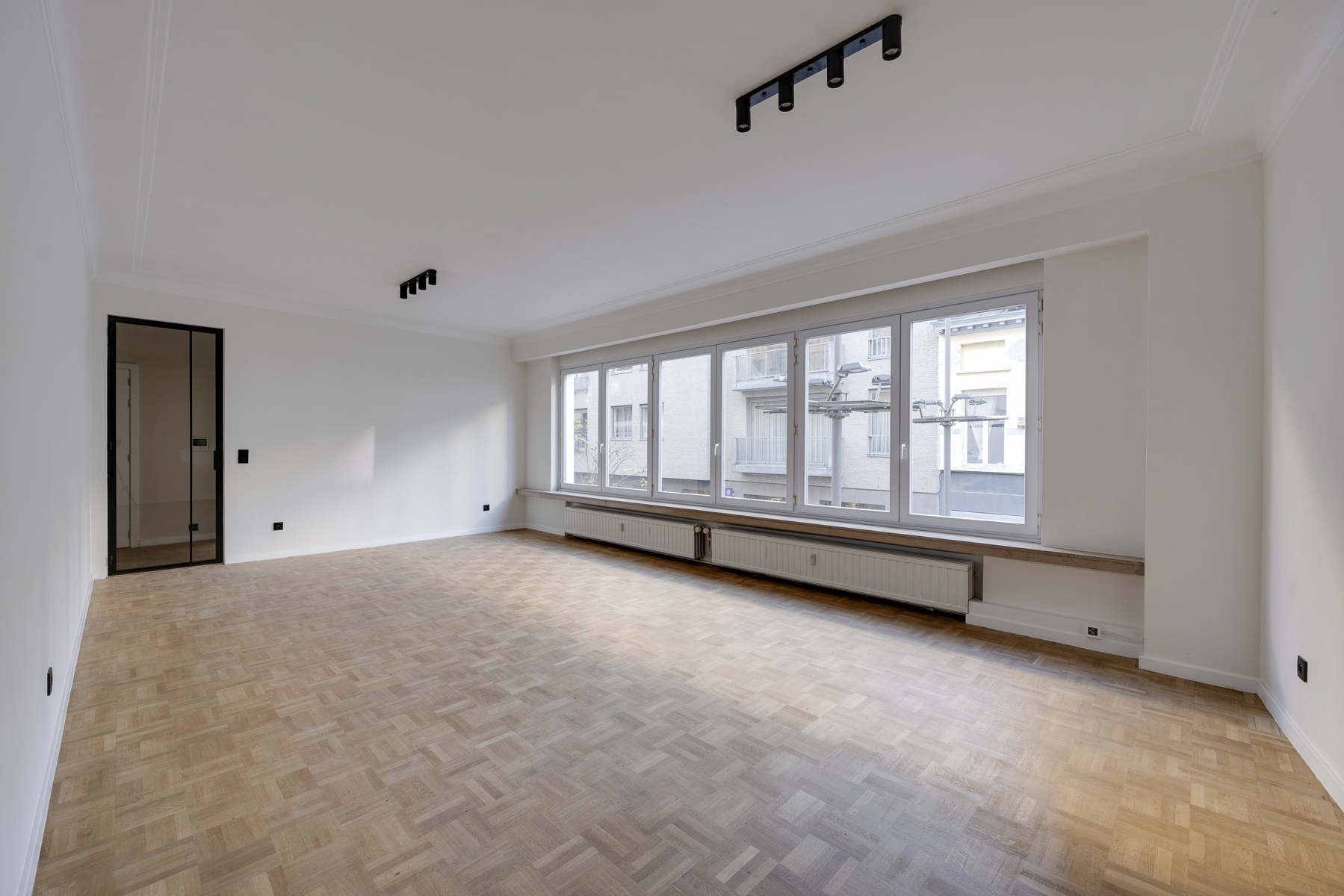 Appartement à vendre à Anvers avec 3 chambres - photo 1