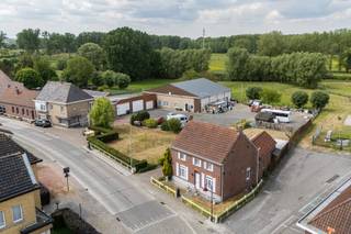 À VENDRE à Geraardsbergen, GrimmingePour plus d'informations : appelez Pieter Cardoen au 0475 36 12 52Agréable maison située sur la place du village...