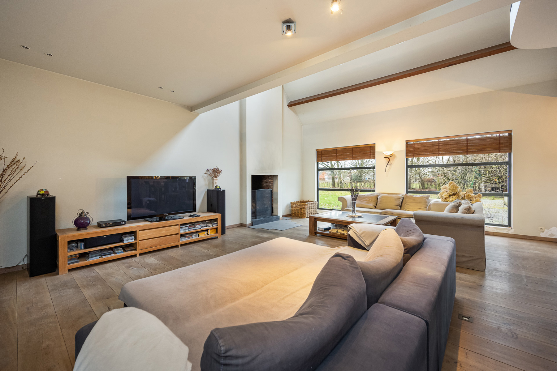 Hoeve met weiland en stallen op ca. 11 000 m² op de rand van Zoerselbos - foto 5