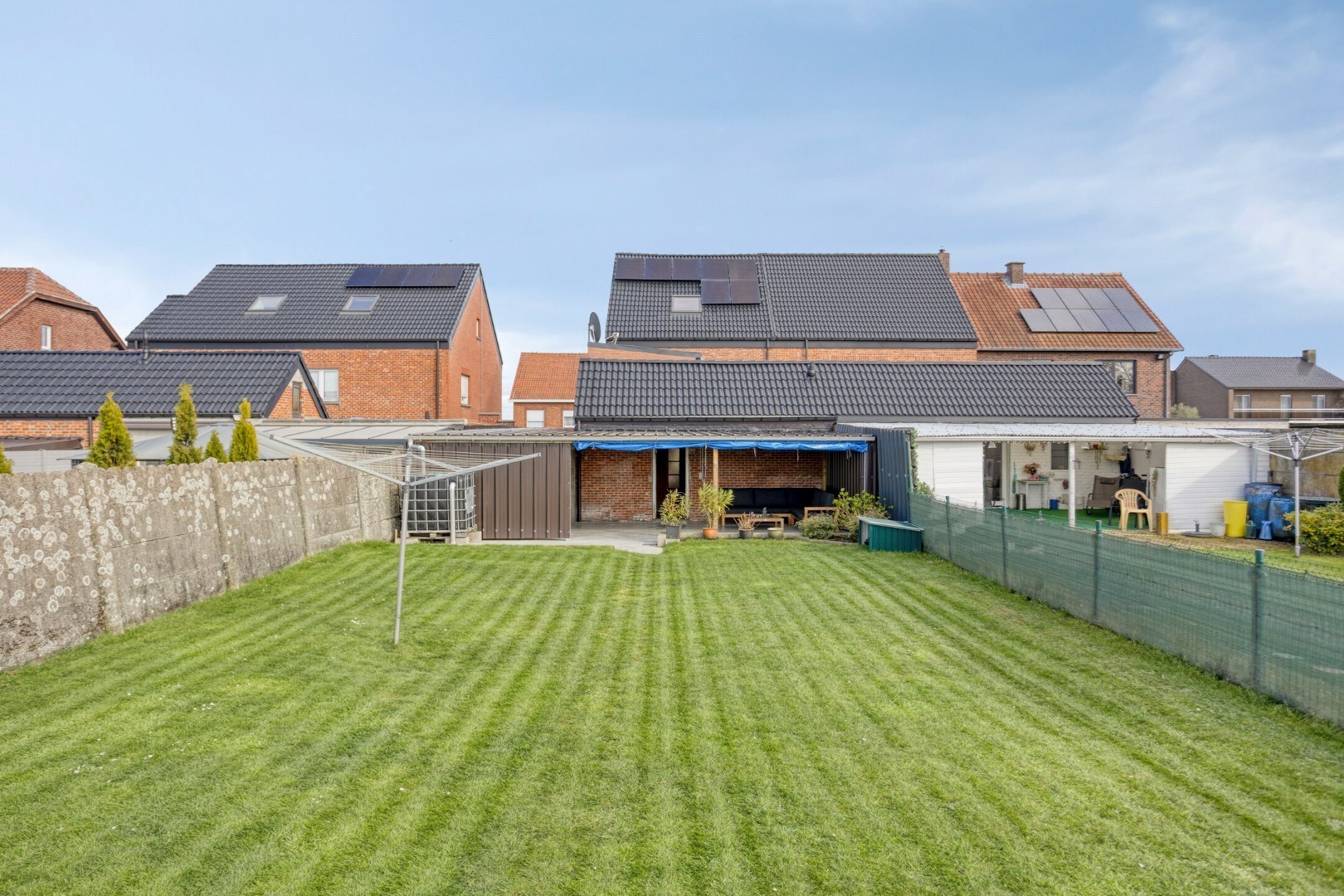 Woning met diepe tuin, garage en nieuw dak + zonnepanelen, centrum Borgloon - foto 2