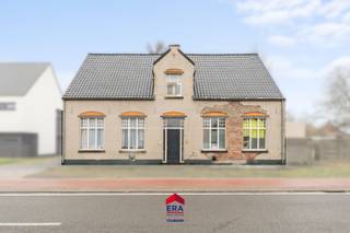 Dit investeringspand is gelegen te Schoor 74 in Balen, een rustige en groene omgeving met vlotte verbindingen naar het centrum van Balen en...