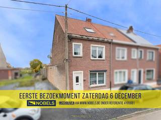 <p><span><span><strong>1ste bezoekdag zaterdag 6 december! Inschrijven kan via www.nobels.be onder referentienummer 4195681</strong></span></span><span><span><strong>.</strong></span></span><br /><br /><span>Te moderniseren gesloten bebouwing  in het LANDELIJKE Welden met ZIJDELINGSE TOEGANG !  ideaal voor wie op zoek is naar een BETAALBARE GEZINSWONING met een diepe tuin!  Achter de bescheiden gevel gaat een PRAKTISCHE INGEDEELDE WONING schuil met UITBREIDINGSMOGELIJKHEDEN dankzij de VASTE TRAP naar de zolderverdieping. De ligging is een ABSOLUTE TROEF. Op een BOOGSCHEUT VAN ALLE VOORZIENINGEN biedt dit DIEP PERCEEL rust met zicht op natuurgebied de REYTMEERSEN.<br />Op het gelijkvloers betreedt u de inkomhal, die toegang biedt tot de woonkamer en de leefkeuken. Aansluitend bevinden zich de ingerichte badkamer en de veranda, die uitkijkt op de tuin. De 1ste verdieping omvat 2 volwaardige slaapkamers en een dressing/bureauruimte. Via de vaste trap bereikt u de zolder, waar eenvoudig een 3de slaapkamer kan worden ingericht.<br />Buitenshuis beschikt deze woning over een uiterst diepe tuin met prachtig zicht op de achterliggende velden en een garage te bereiken langs achter.<br /><br />Beschikbaar bij akte<br /><br />Adres: Reytstraat 169 - 9700 Oudenaarde<br /><br />EPC: 467 kWh/m², G-score en P-score A, Renovatieverplichting van toepassing</span></p>