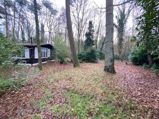 SCHILDE - Bouwgrond van ca 1584m2 met af te breken woning aan het regime van 6% BTW (sloop - en heropbouw)Deze af te breken woning bevindt zich op...