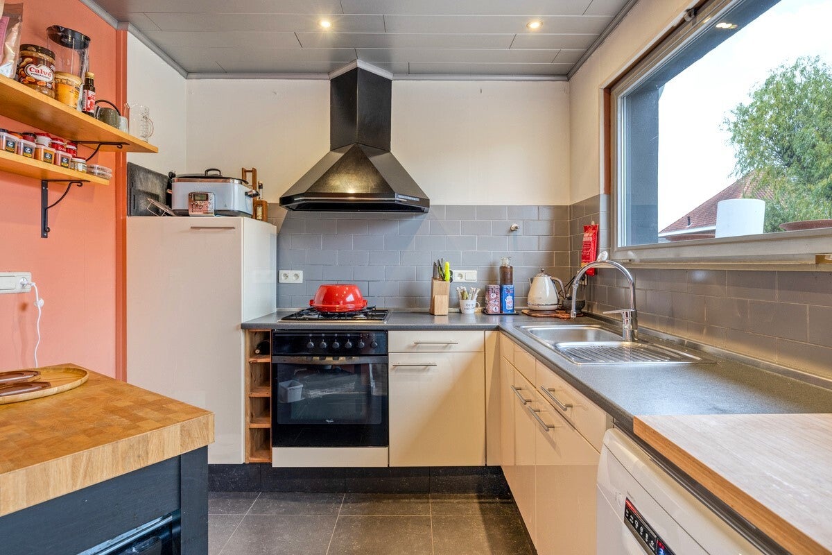 Instapklare woning met 3/4 slaapkamers, garage en tuin in rustige woonwijk - foto 5