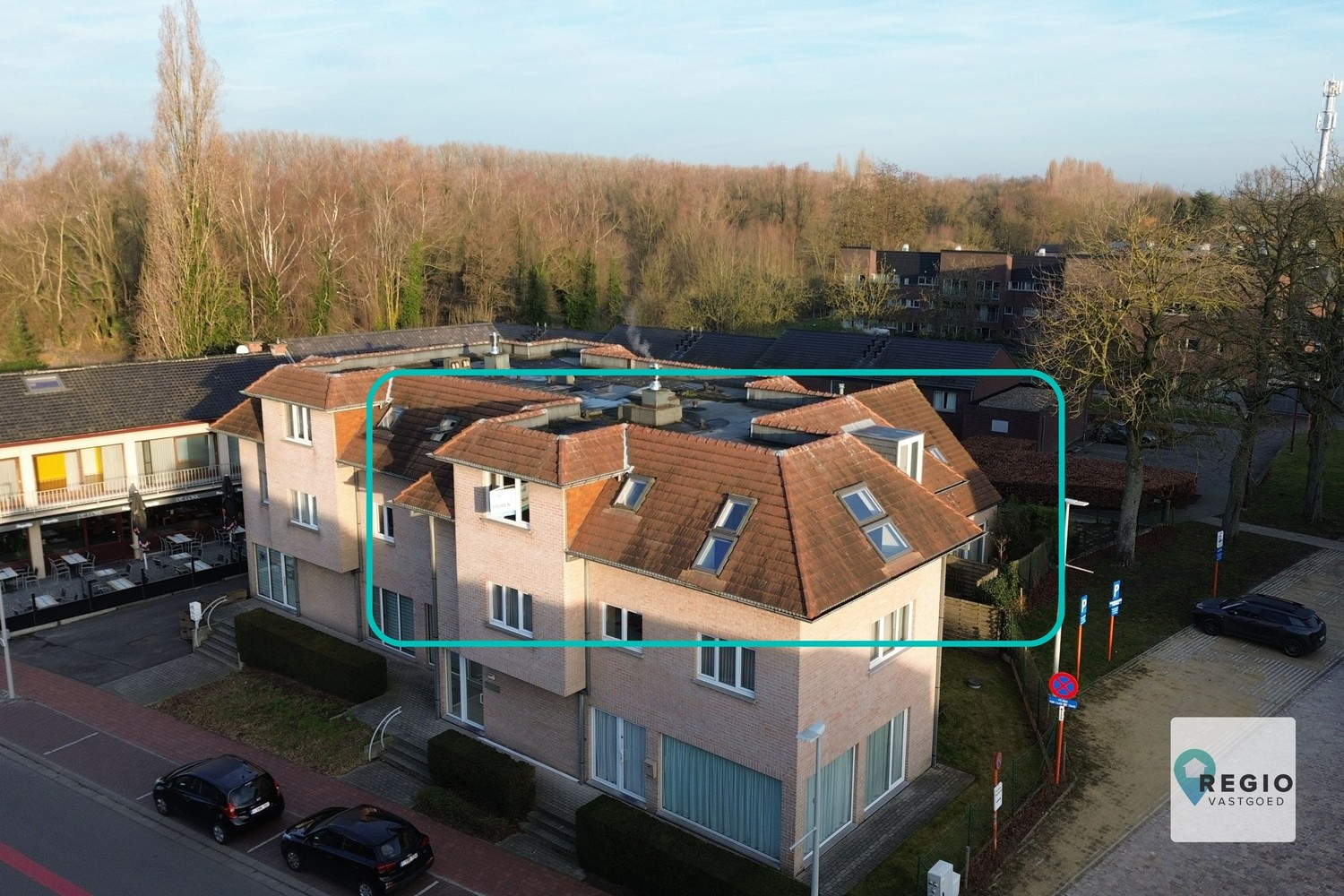 Energiezuinig twee-slaapkamer appartement in de schaduw van Landegemkerk. - foto 2