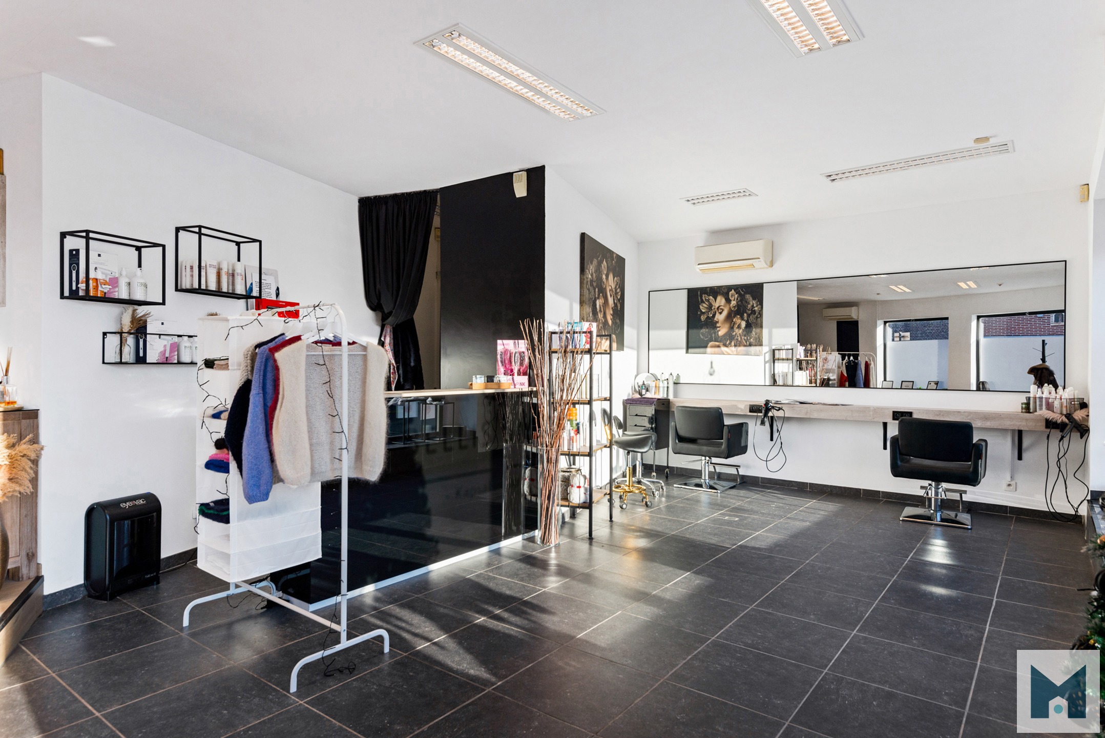 Lichtrijk handelspand in centrum Opwijk! - foto 4